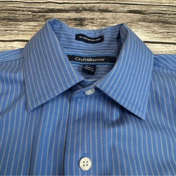Croft & Barrow Men's Button Up Dress Shirt Blue White Pinstripe Stripe 15 32-33 - Picture 4 of 12